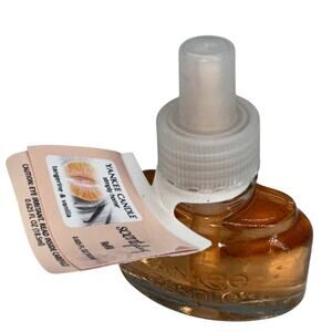 1 NEW RARE RETIRED Yankee Candle ScentPlug Refill TANGERINE & VANILLA Free Ship
